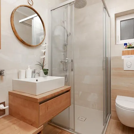 Omanovic Ii Apartment Cizici