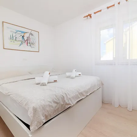 Apartment Omanovic Ii